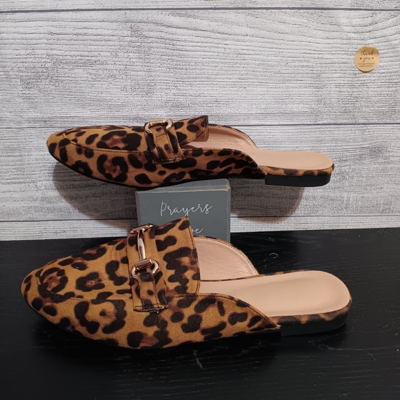 Shoes - Leopard Print Mule Loafers | Gold Bit Detail | Size 9 (EU 42) Chic Slip-On Flats
